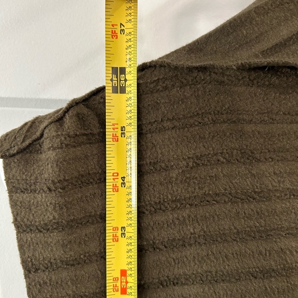 Olive Green Sleeveless Cardigan - Picture 8 of 8